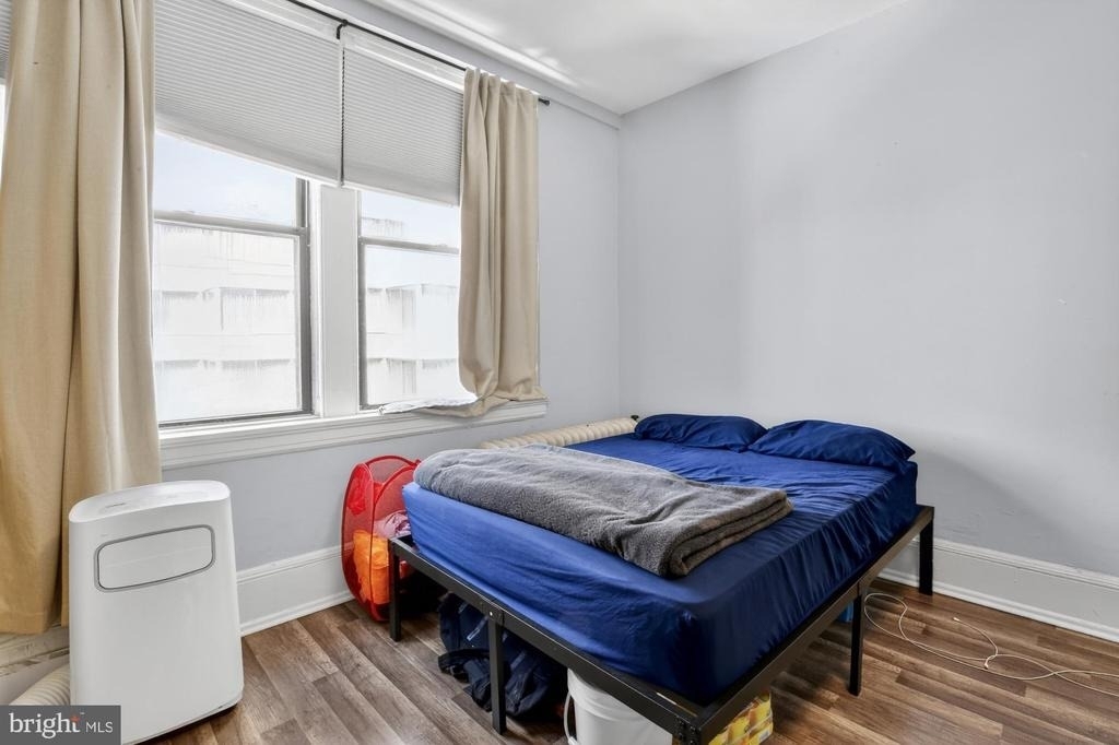 1324 Locust Street - Photo 4