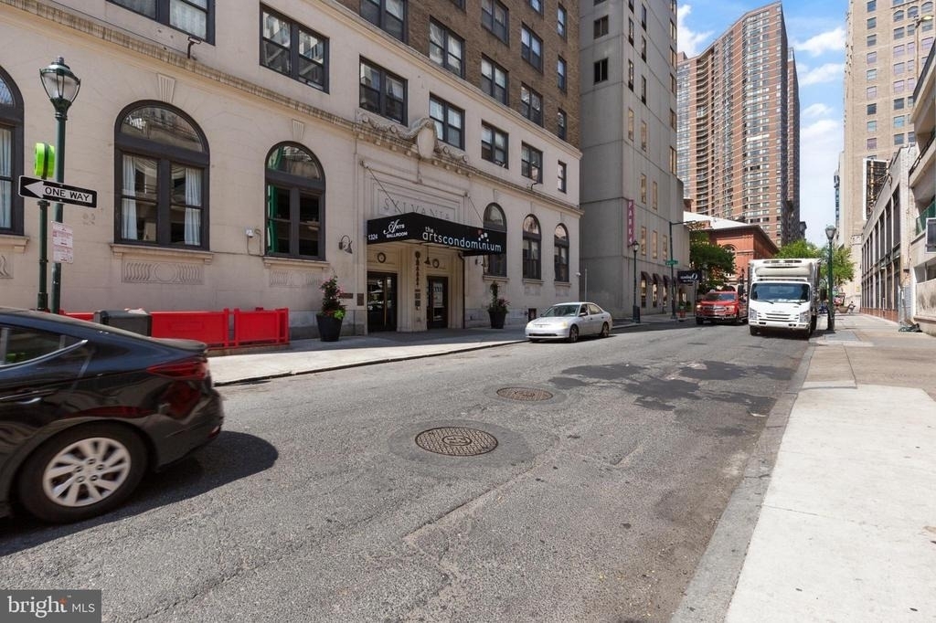 1324 Locust Street - Photo 14