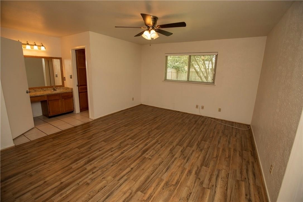 4913 Wing Rd - Photo 10