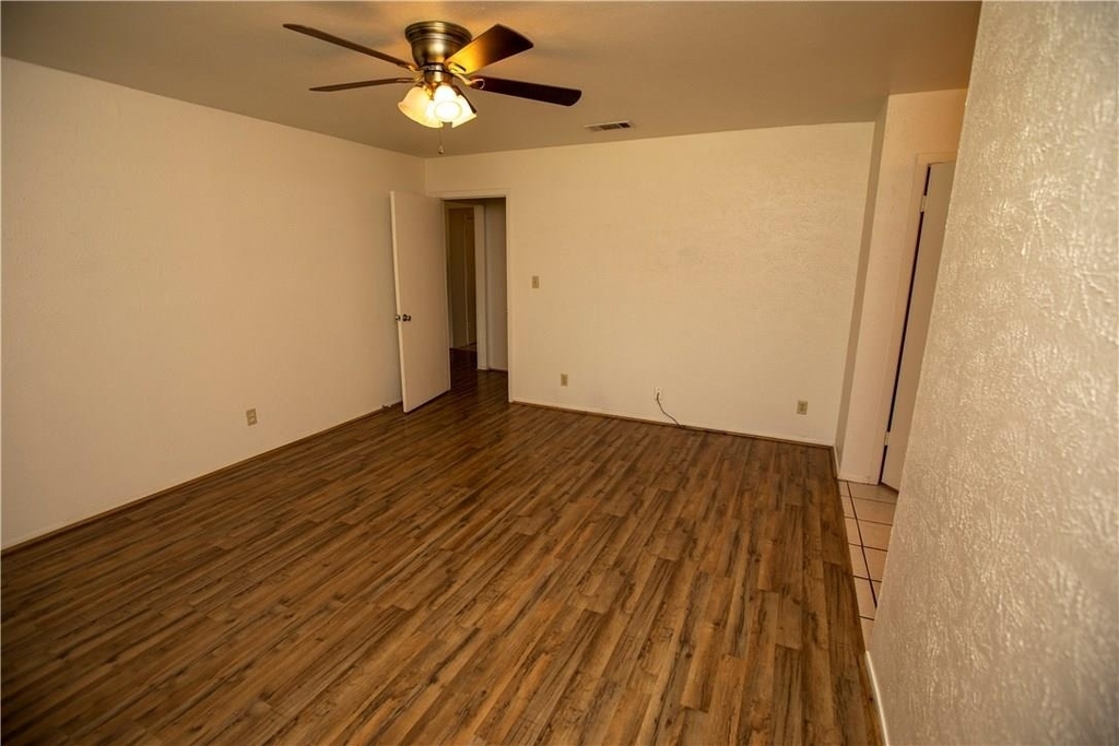 4913 Wing Rd - Photo 14