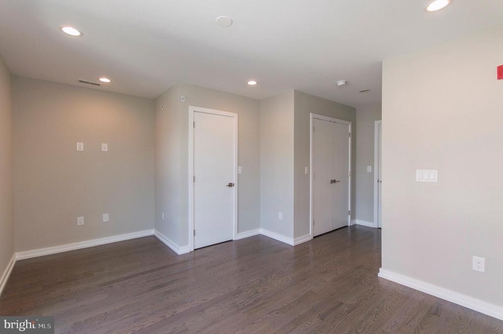 1703 Bainbridge Street - Photo 15
