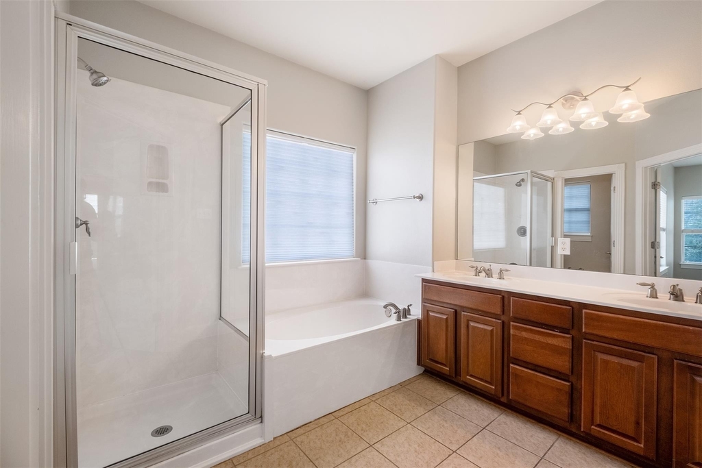 6715 Windrift Way - Photo 14