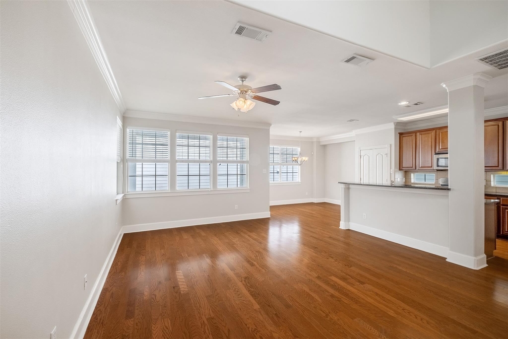 6715 Windrift Way - Photo 4