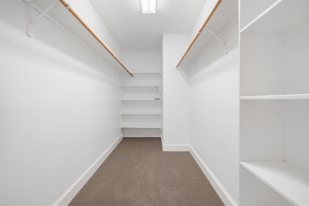 6715 Windrift Way - Photo 15