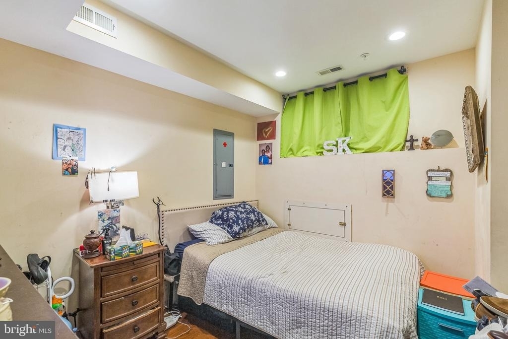 1614 Cambridge Street - Photo 8