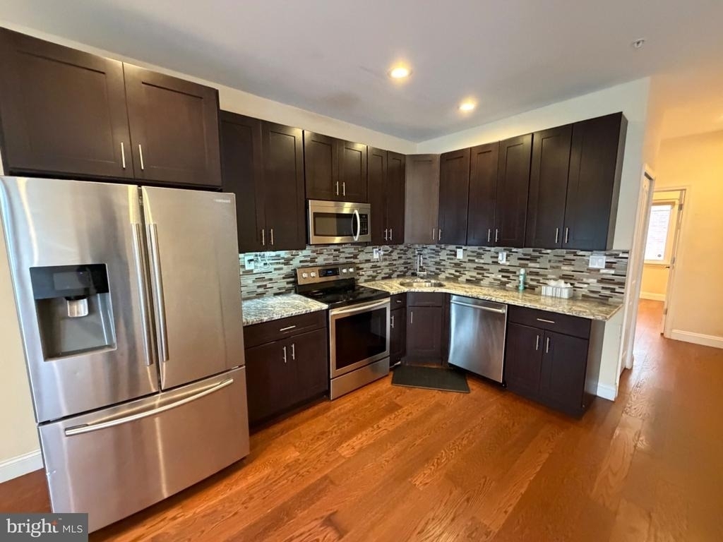 1614 Cambridge Street - Photo 3