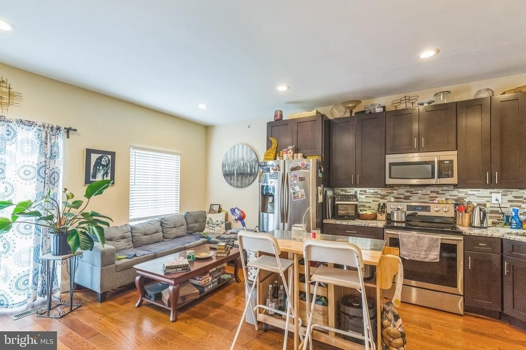 1614 Cambridge Street - Photo 1