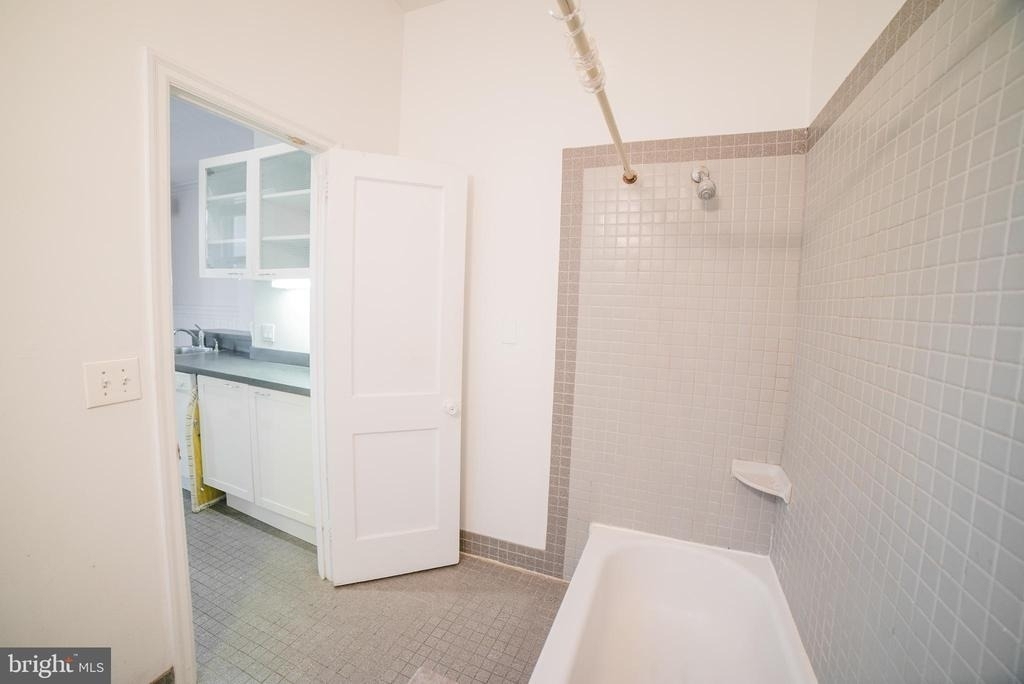 1919 Spruce Street - Photo 13