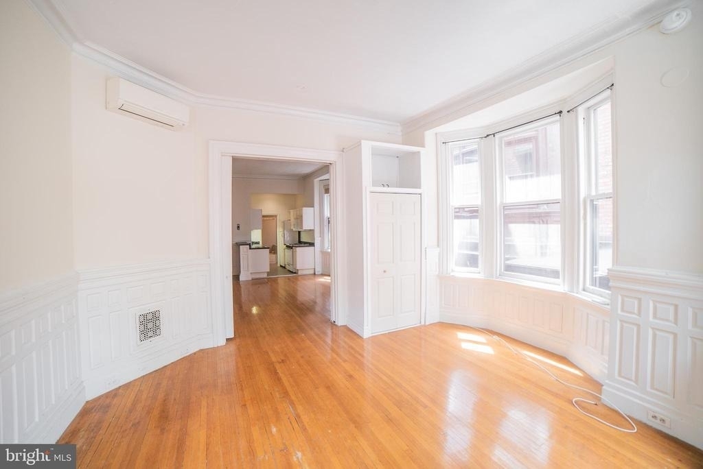 1919 Spruce Street - Photo 10