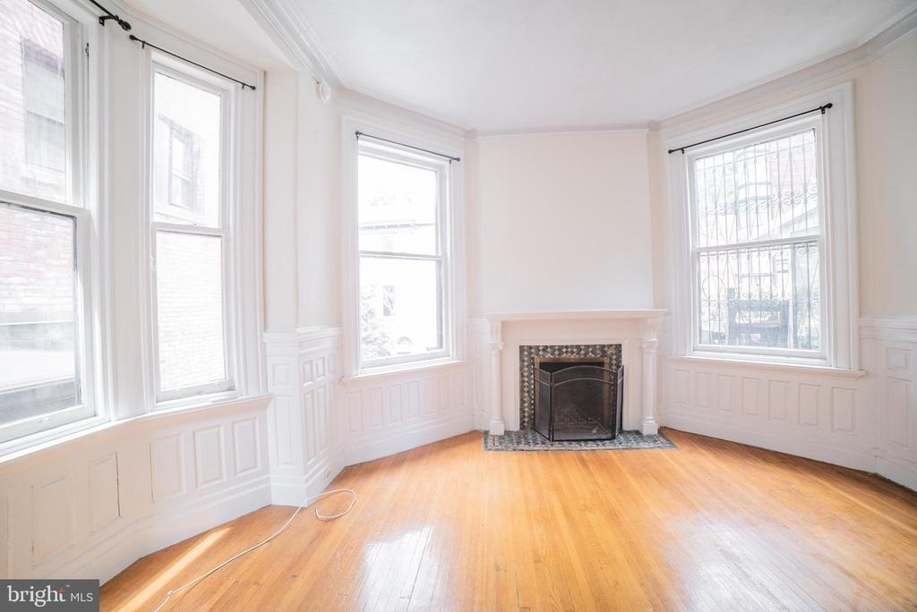 1919 Spruce Street - Photo 8
