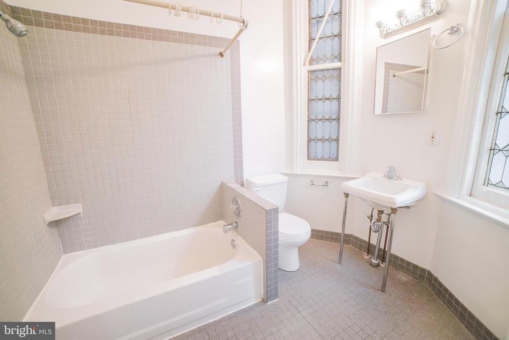 1919 Spruce Street - Photo 12