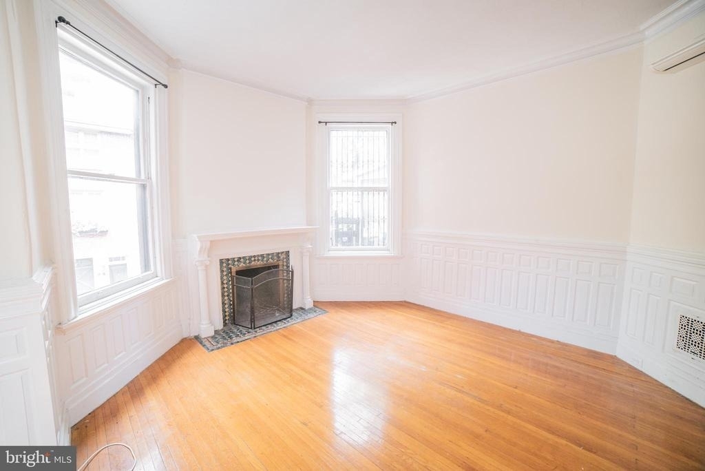 1919 Spruce Street - Photo 11