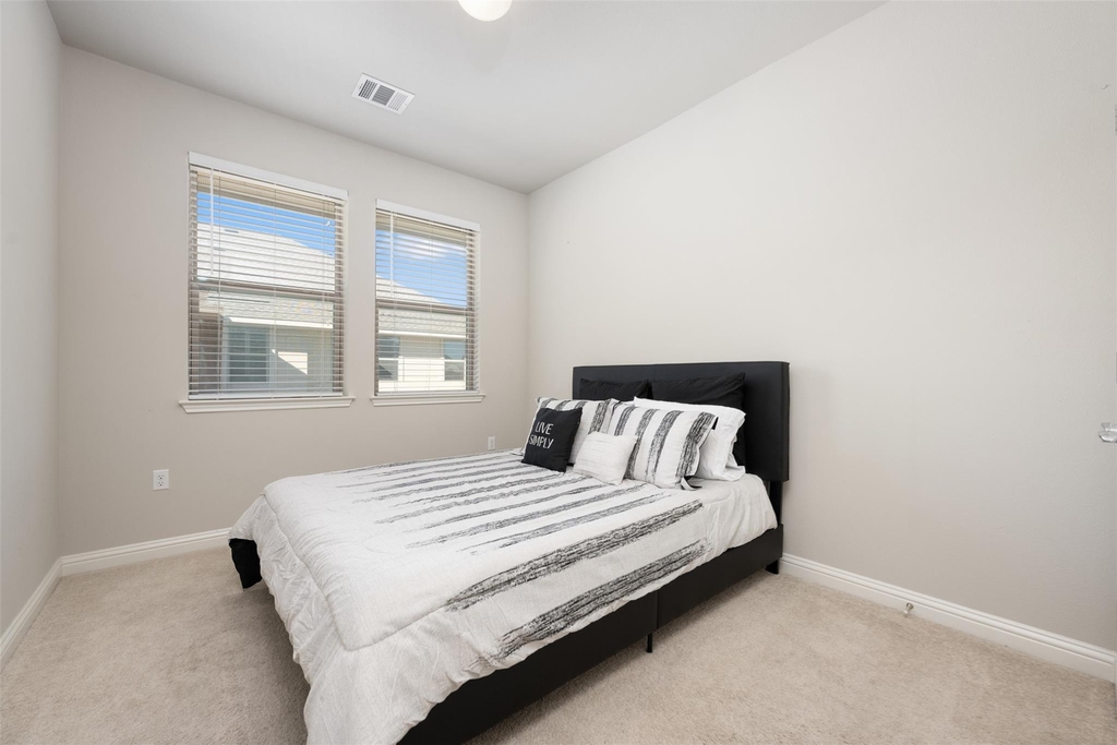 13800 Lyndhurst St - Photo 23