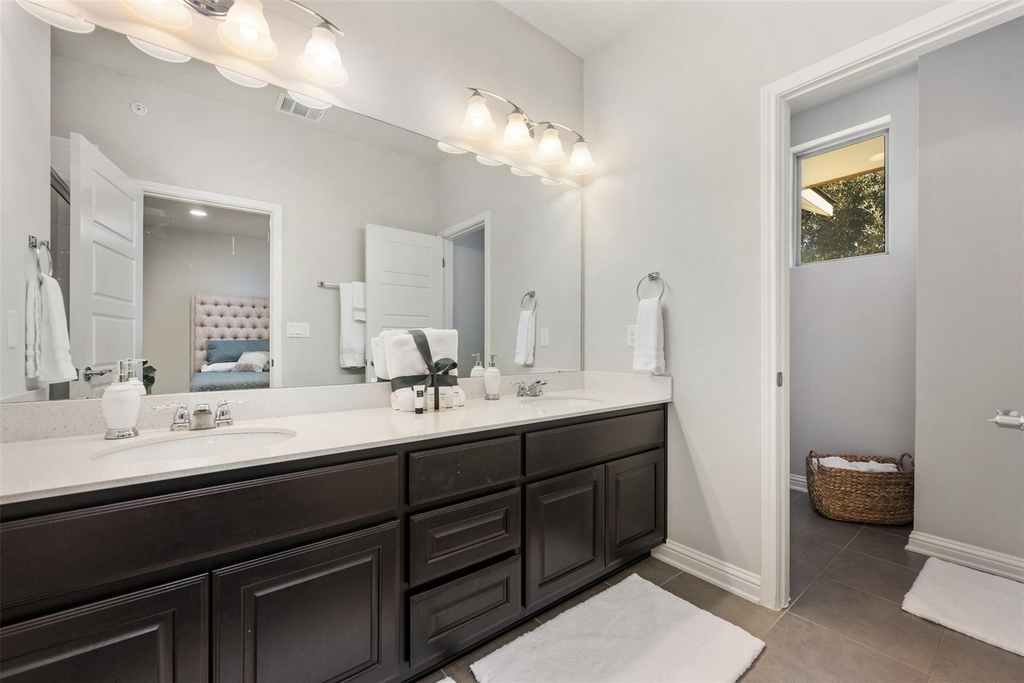 13800 Lyndhurst St - Photo 20