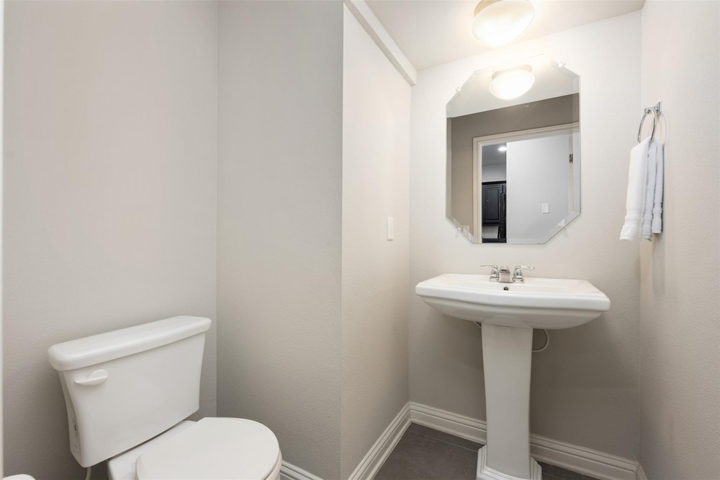 13800 Lyndhurst St - Photo 26