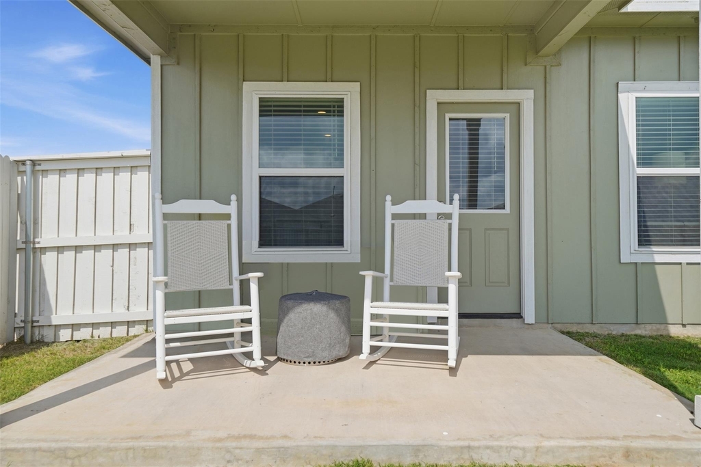 641 Running Creek Dr - Photo 30