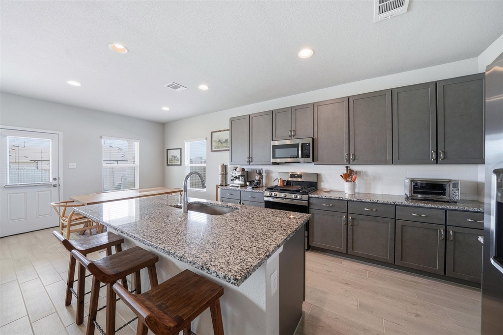 641 Running Creek Dr - Photo 11