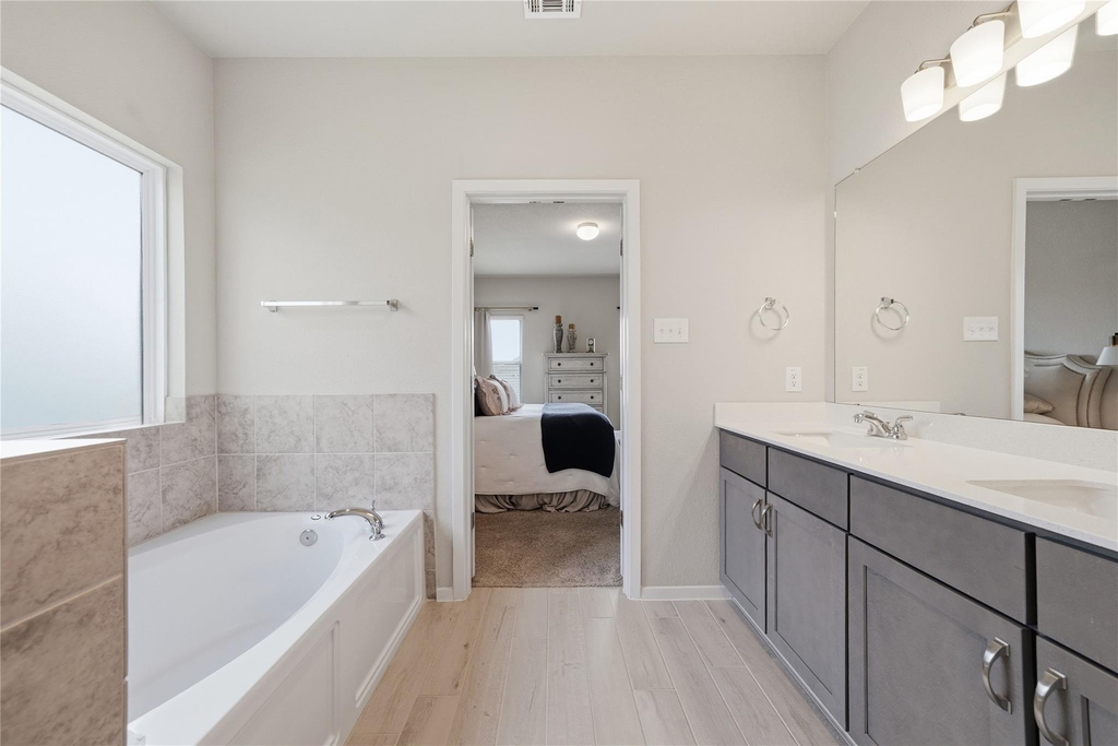 641 Running Creek Dr - Photo 18