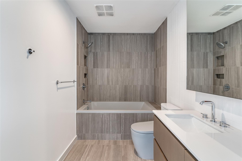 313 W 17th St - Photo 19