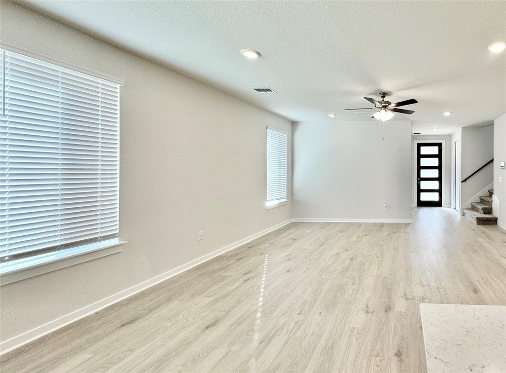 404 Tinto St - Photo 6