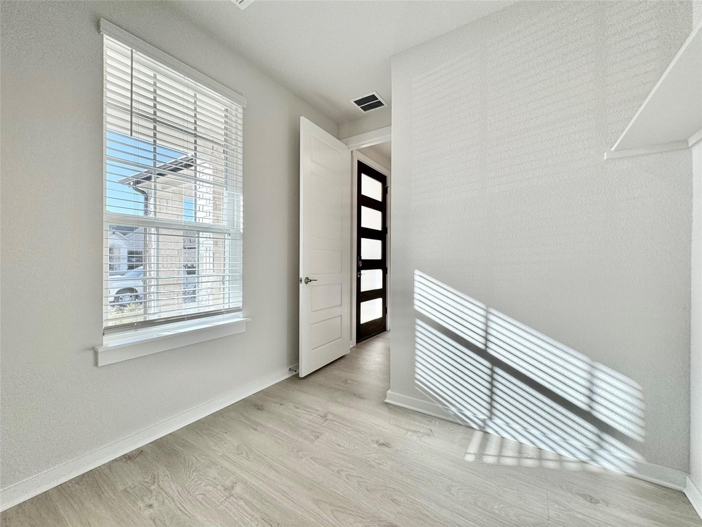 404 Tinto St - Photo 28