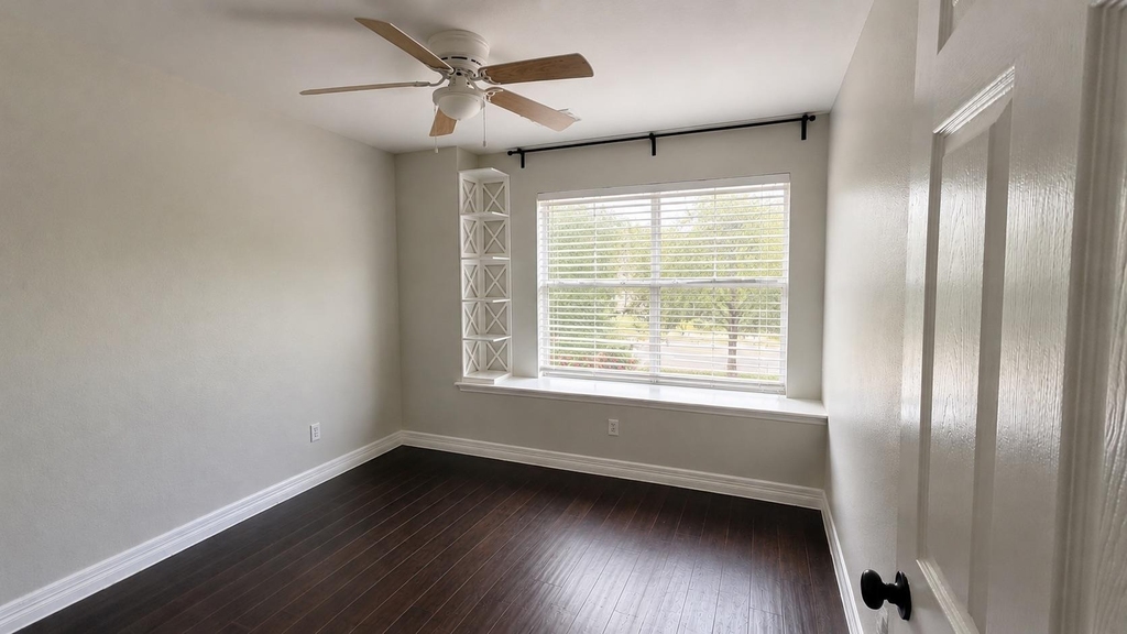 1517 Scottsdale Dr - Photo 21