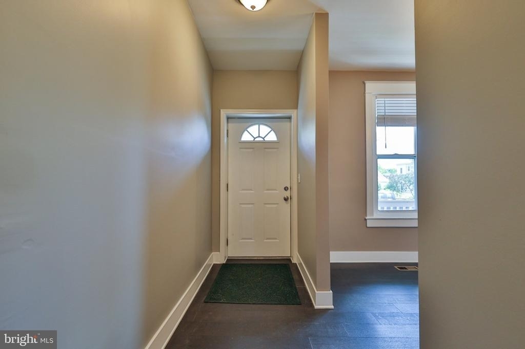 129 E Goepp Street - Photo 5
