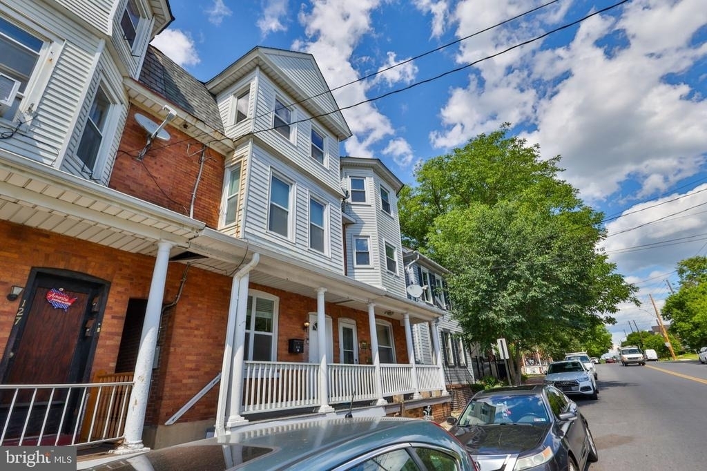 129 E Goepp Street - Photo 3