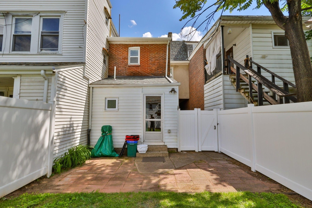 129 E Goepp Street - Photo 28