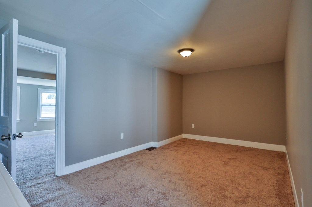 129 E Goepp Street - Photo 22