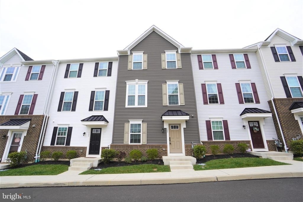 125 Dragon Drive - Photo 0