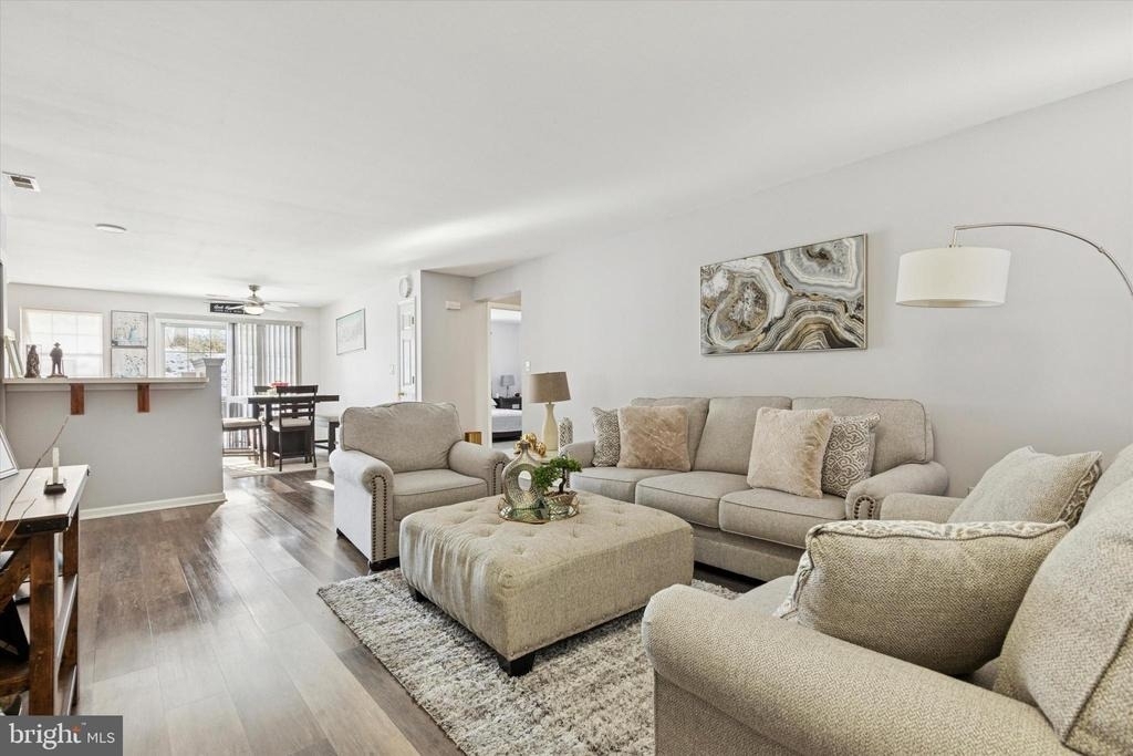 1613 Rosewood Court - Photo 3