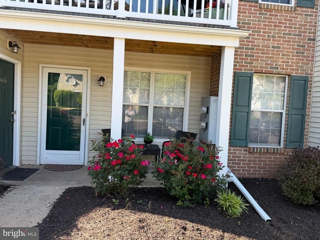 1613 Rosewood Court - Photo 1