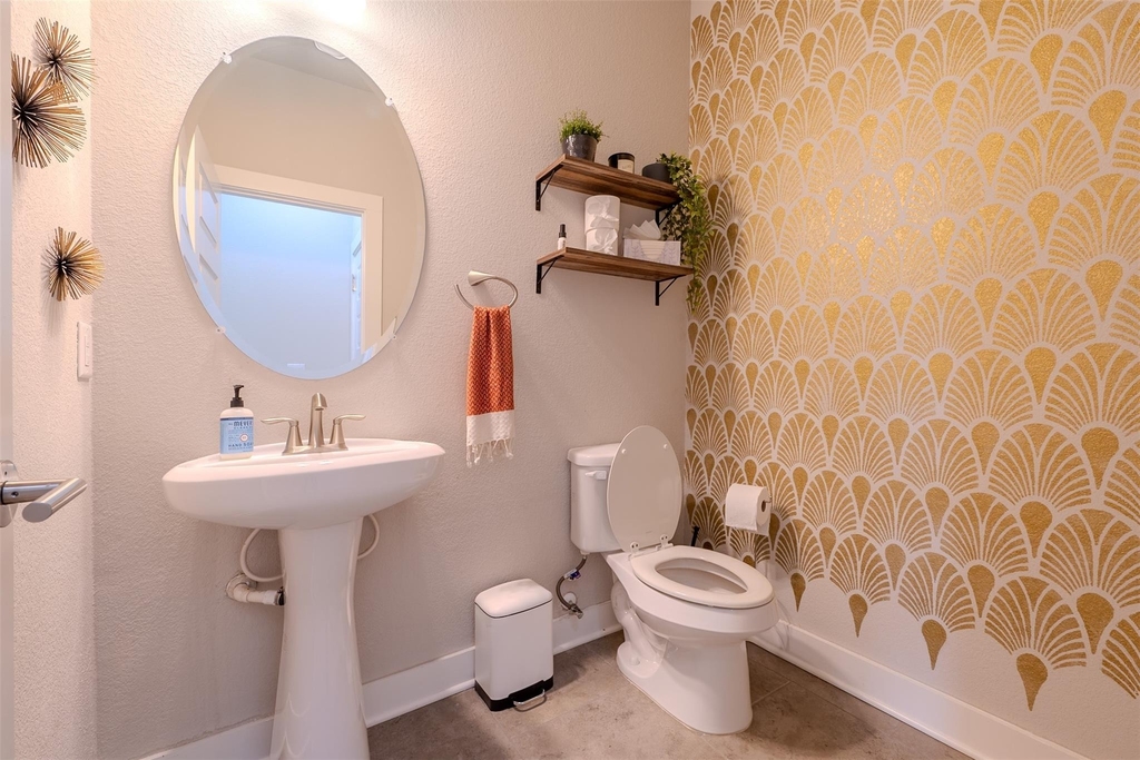 2012 Dinsdale Ln - Photo 3