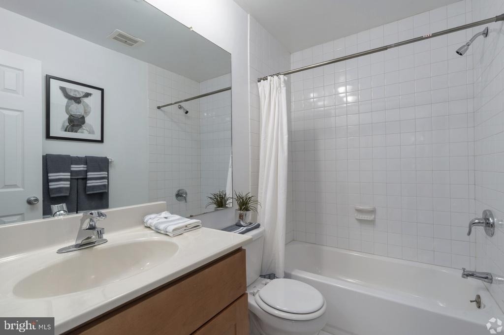 284 Iven Avenue - Photo 11