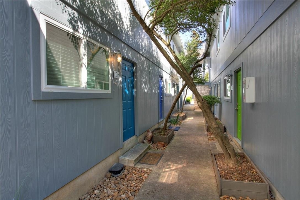 816 W North Loop Blvd - Photo 13