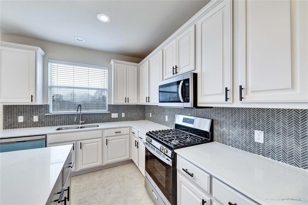 3112 Karstview Cv - Photo 9