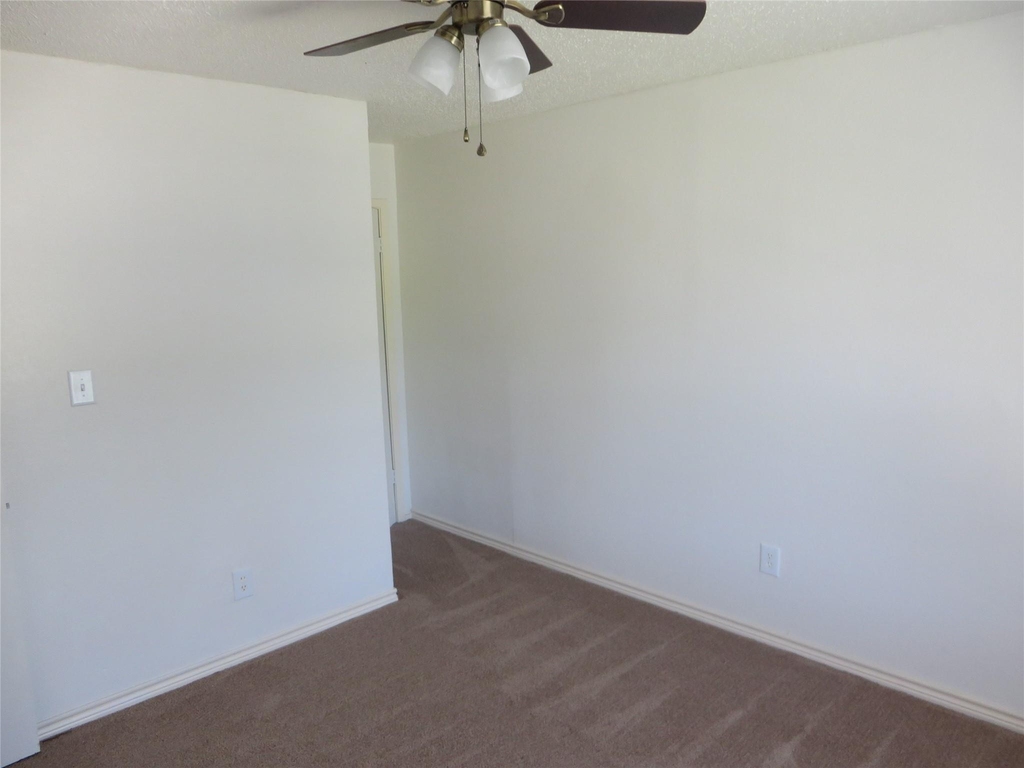 4511 W Village Ct - Photo 8
