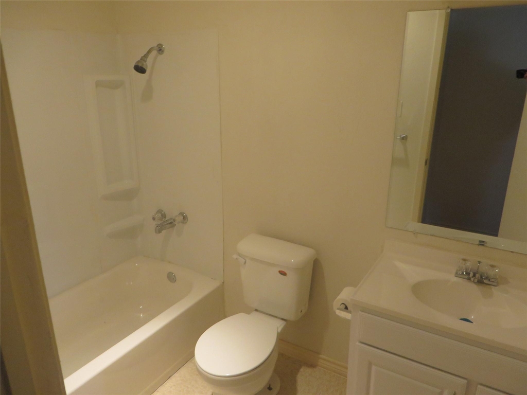 4511 W Village Ct - Photo 3