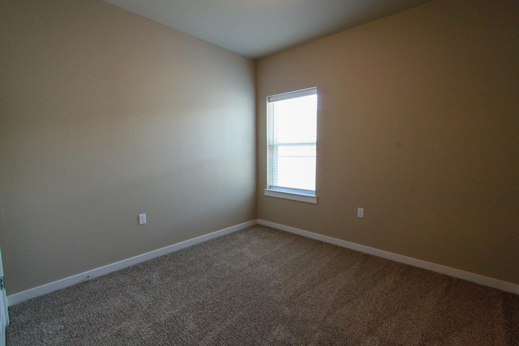 4722 Page St - Photo 23