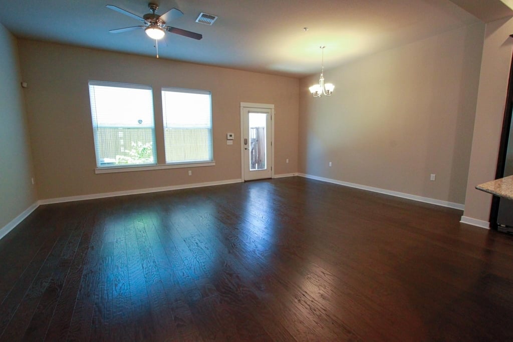 4722 Page St - Photo 2