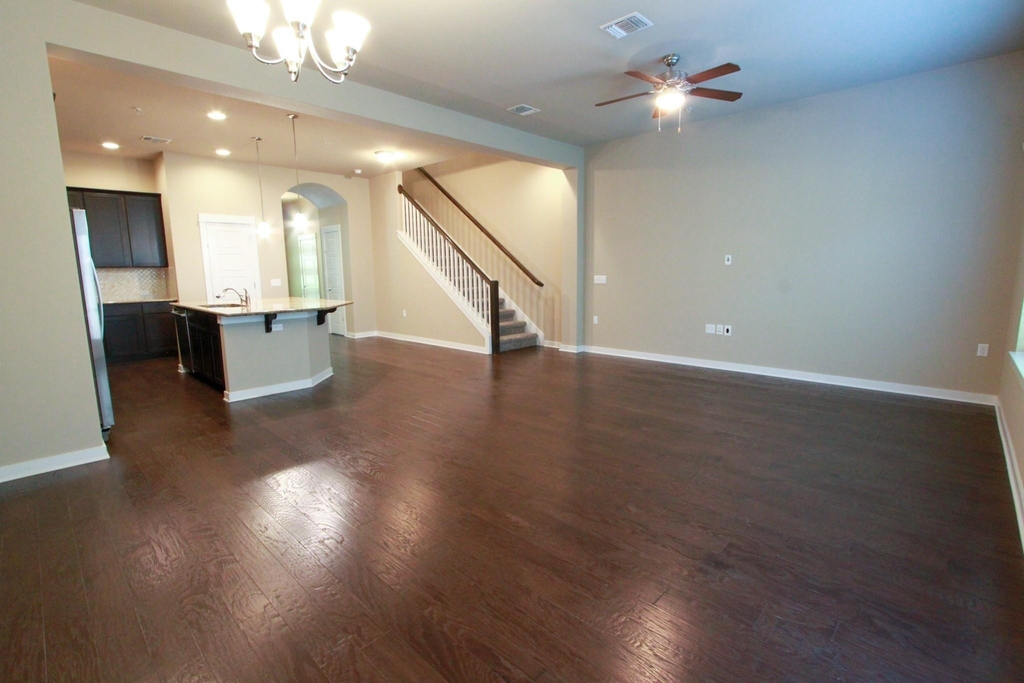4722 Page St - Photo 4