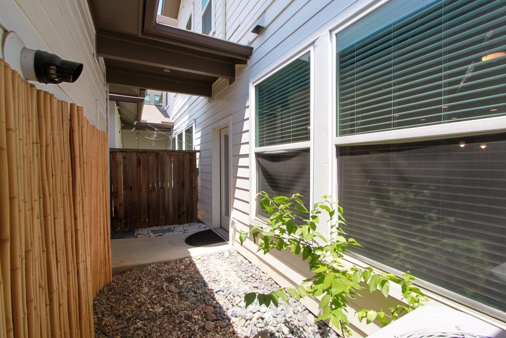 4722 Page St - Photo 29