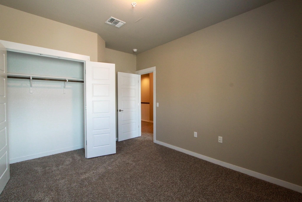 4722 Page St - Photo 22