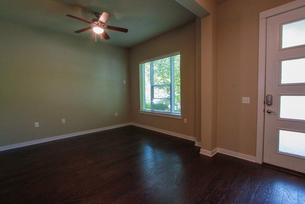4722 Page St - Photo 10