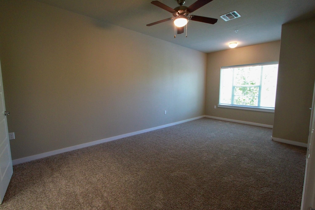4722 Page St - Photo 16