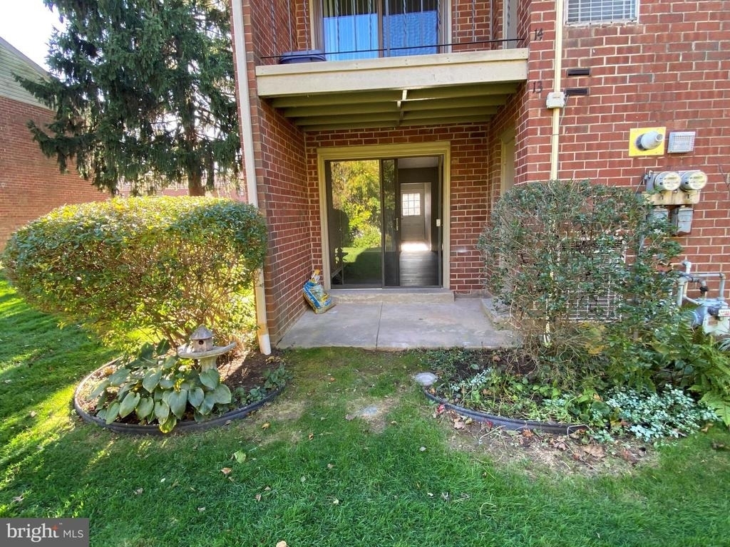 1155 York Road - Photo 0