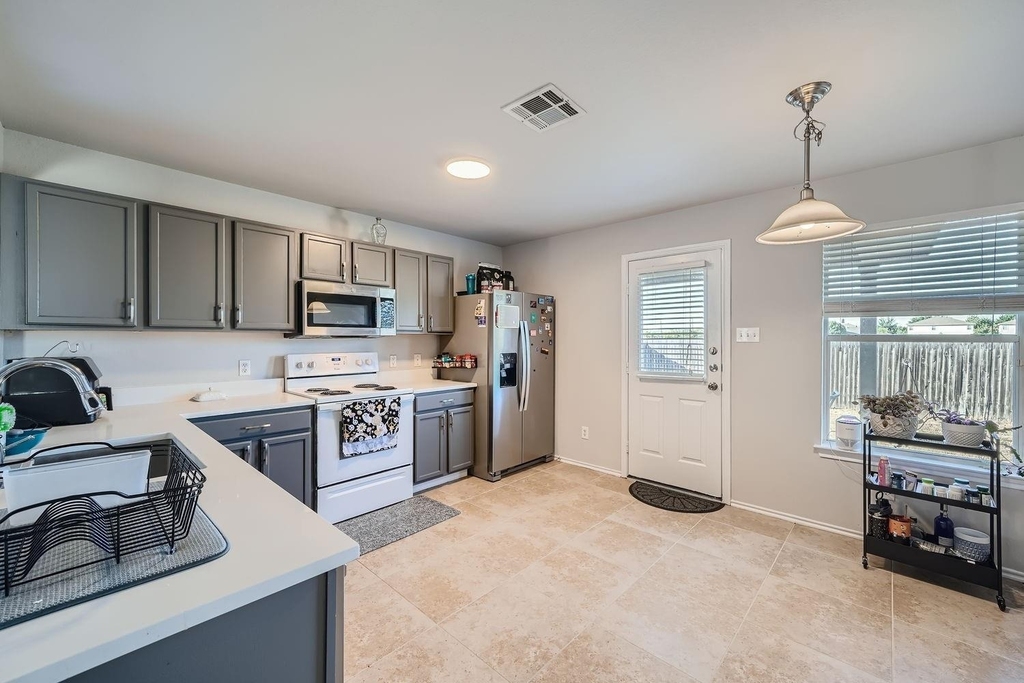 137 Easy St - Photo 20