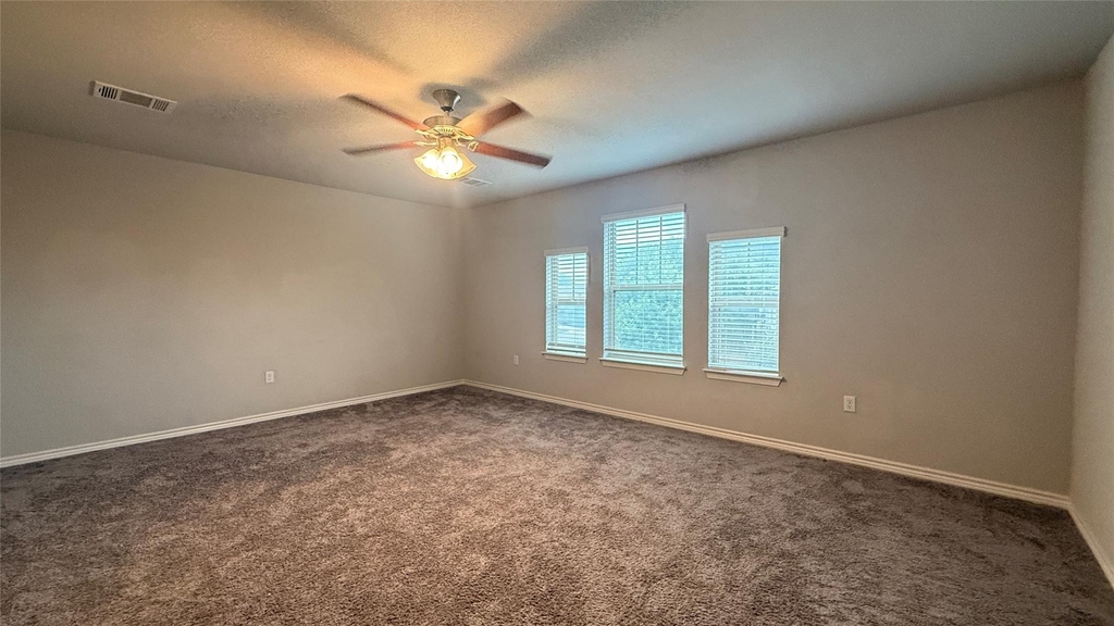 9102 Gage Dr - Photo 13