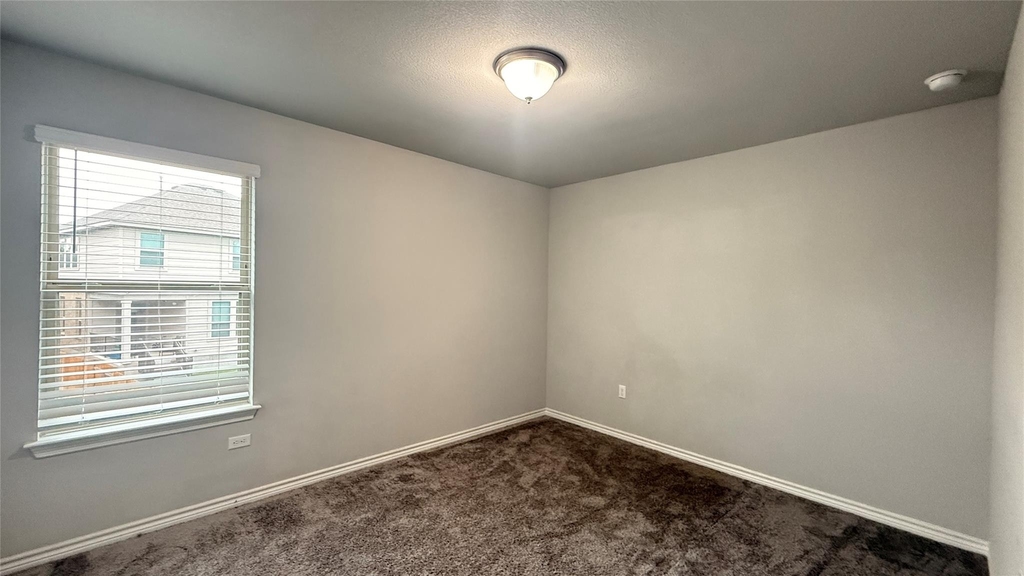 9102 Gage Dr - Photo 16